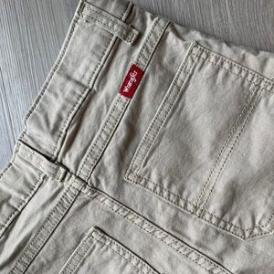 **SOLD**Wrangler Cargo Pants